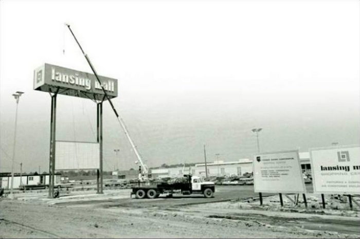 Lansing Mall - Vintage Photo (newer photo)